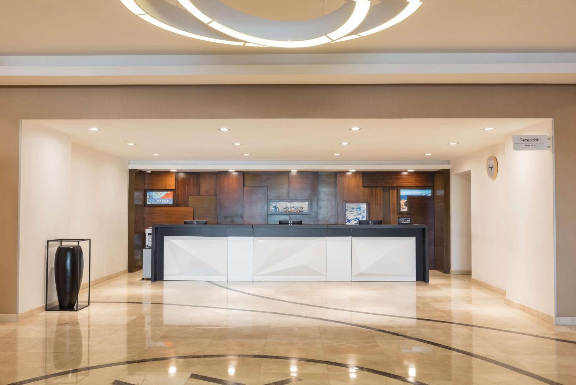 ホテル Doubletree By Hilton Mazatlan, Sin エクステリア 写真